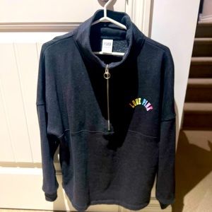 Sweatshirt, never worn! Super cozy and fleece